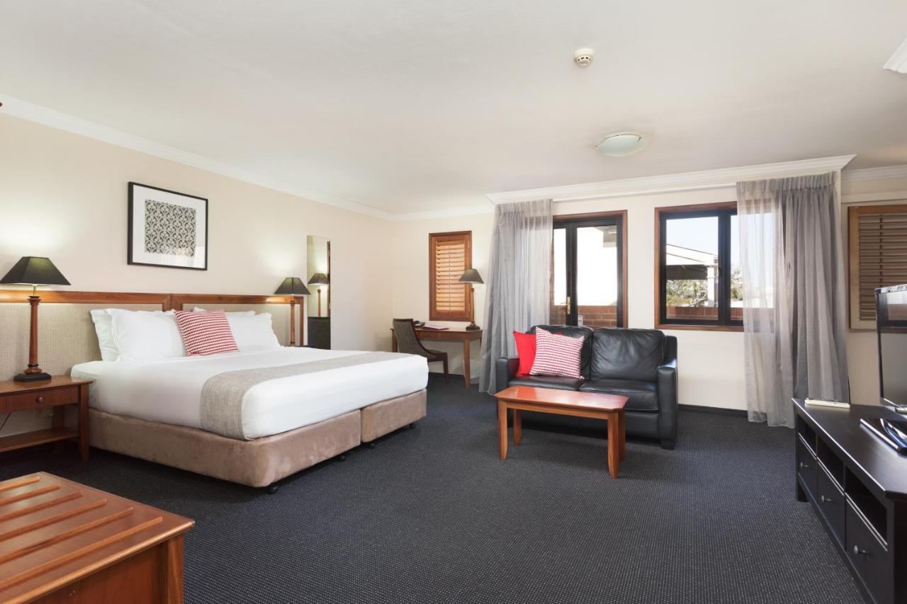 Ramada By Wyndham Brisbane Windsor Hotel Eksteriør billede