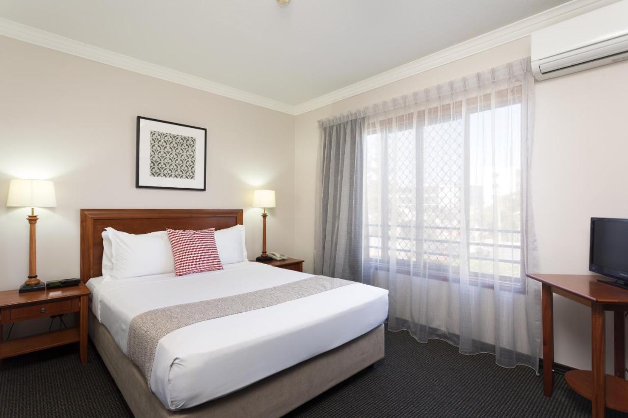 Ramada By Wyndham Brisbane Windsor Hotel Eksteriør billede